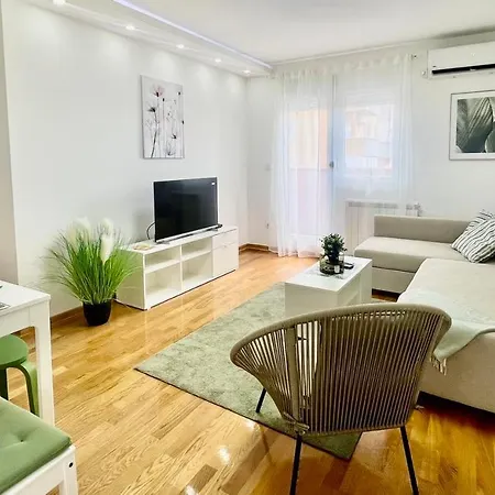 Apartment Greencity10